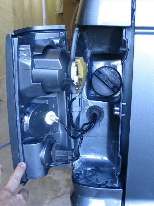 how to 1st gen gas filler behind tail light S10 Forum