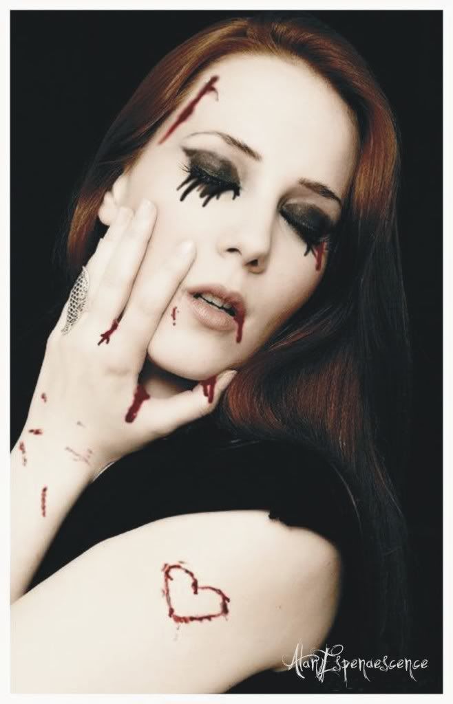 Simone Simons