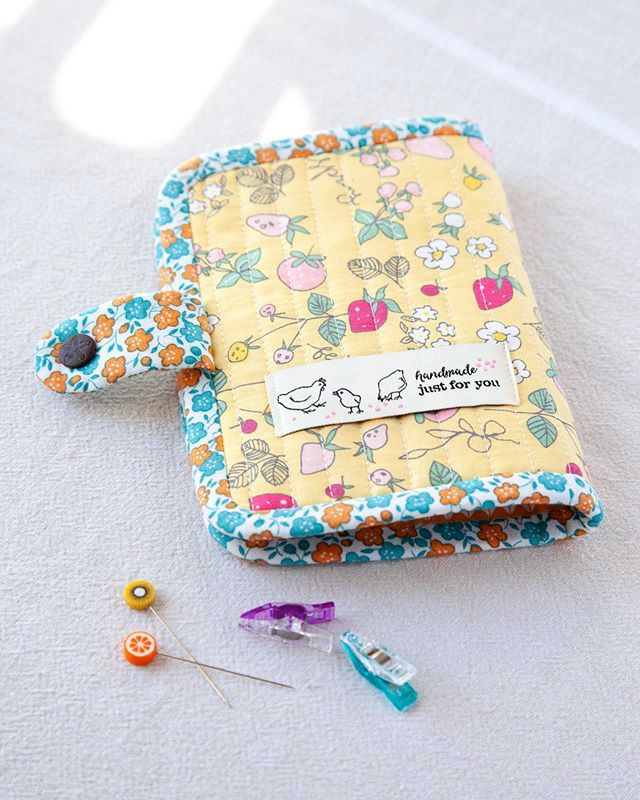  Retro Mama | Pins and Needles Book sewn by Minki @zeriano