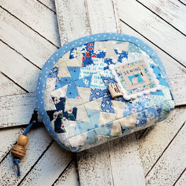  retro mama | pinwheel quilted notions pouch