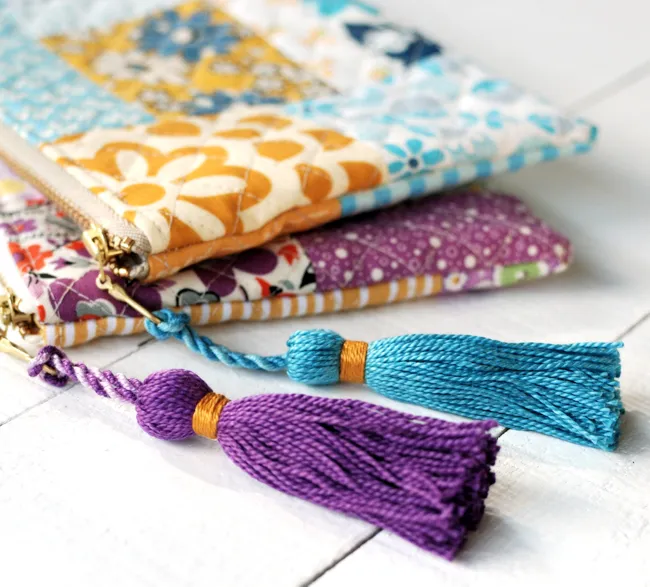 Retro Mama | Quilted Tassel Pouch Tutorial