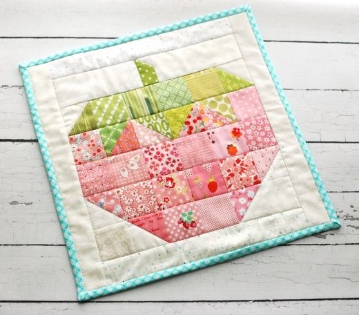  Retro Mama | scrappy strawberry block mini quilt from Lori Holt's Farm Girl Vintage book