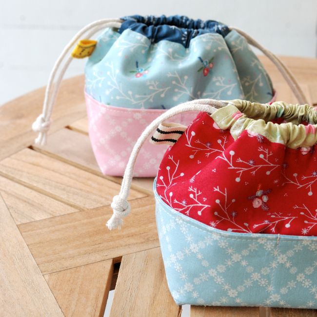  Retro Mama | weebrawbag pattern by Laura Zuckerkuss with Winter Tales fabrics